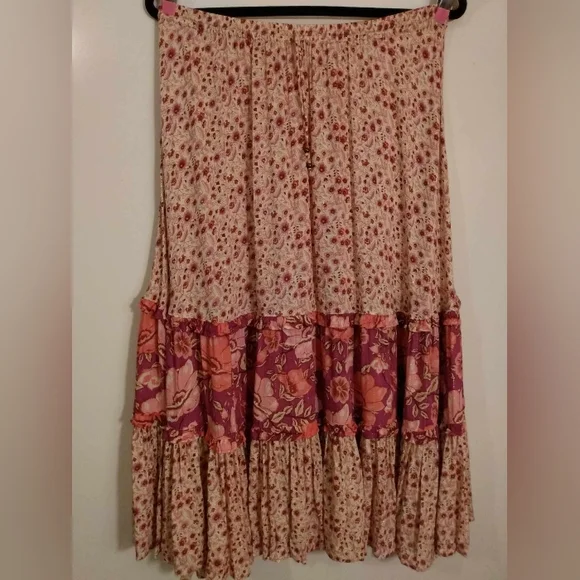 Spell & The Gypsy Winona tiered skirt "Berry" size Large NWOT - Picture 6 of 13